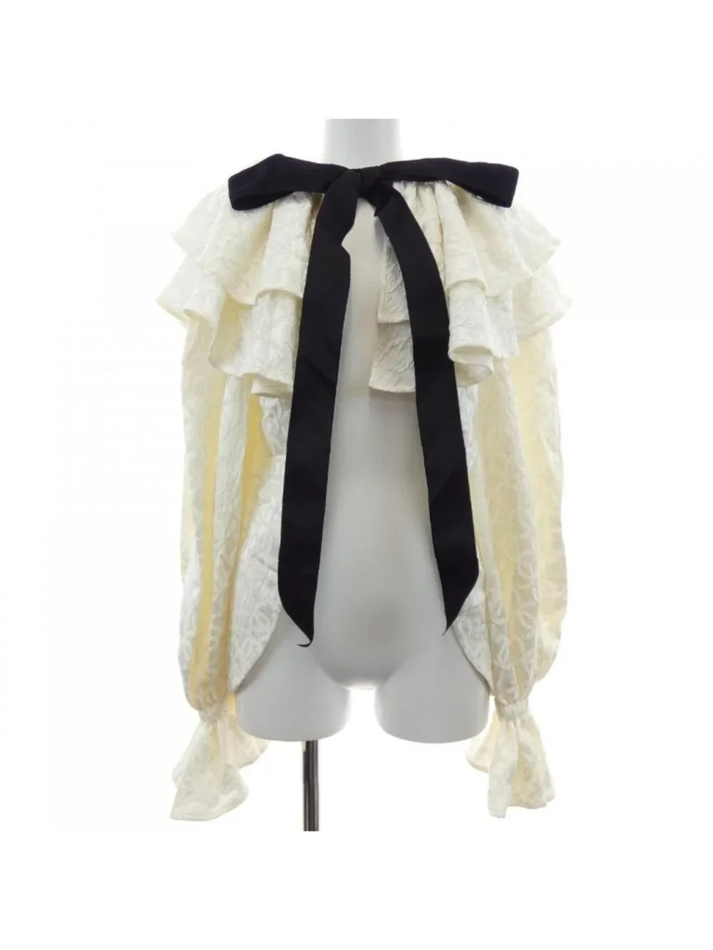 Chanel 25k Jacket White